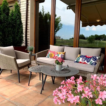 Lighthouse Golf Private Villa Lake View Balchik Extérieur photo