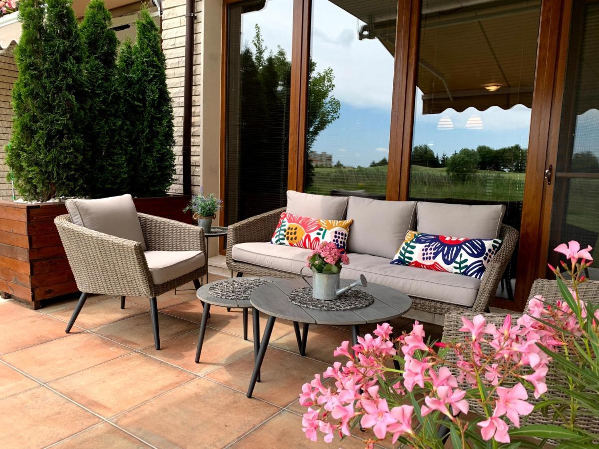 Lighthouse Golf Private Villa Lake View Balchik Extérieur photo