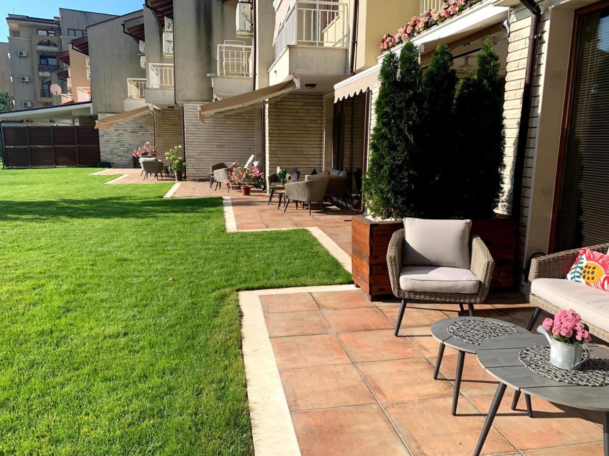 Lighthouse Golf Private Villa Lake View Balchik Extérieur photo