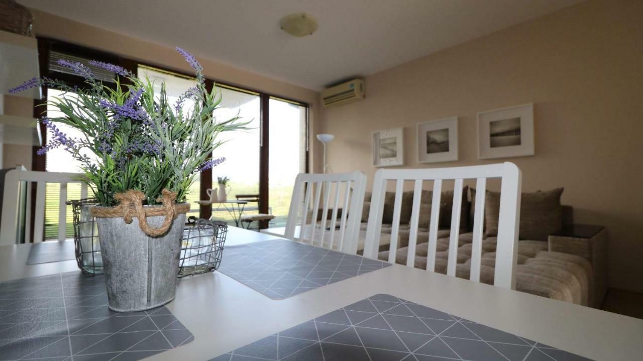 Lighthouse Golf Private Villa Lake View Balchik Extérieur photo