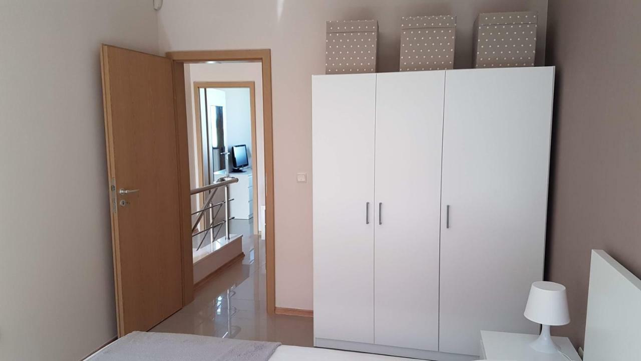 Lighthouse Golf Private Villa Lake View Balchik Extérieur photo