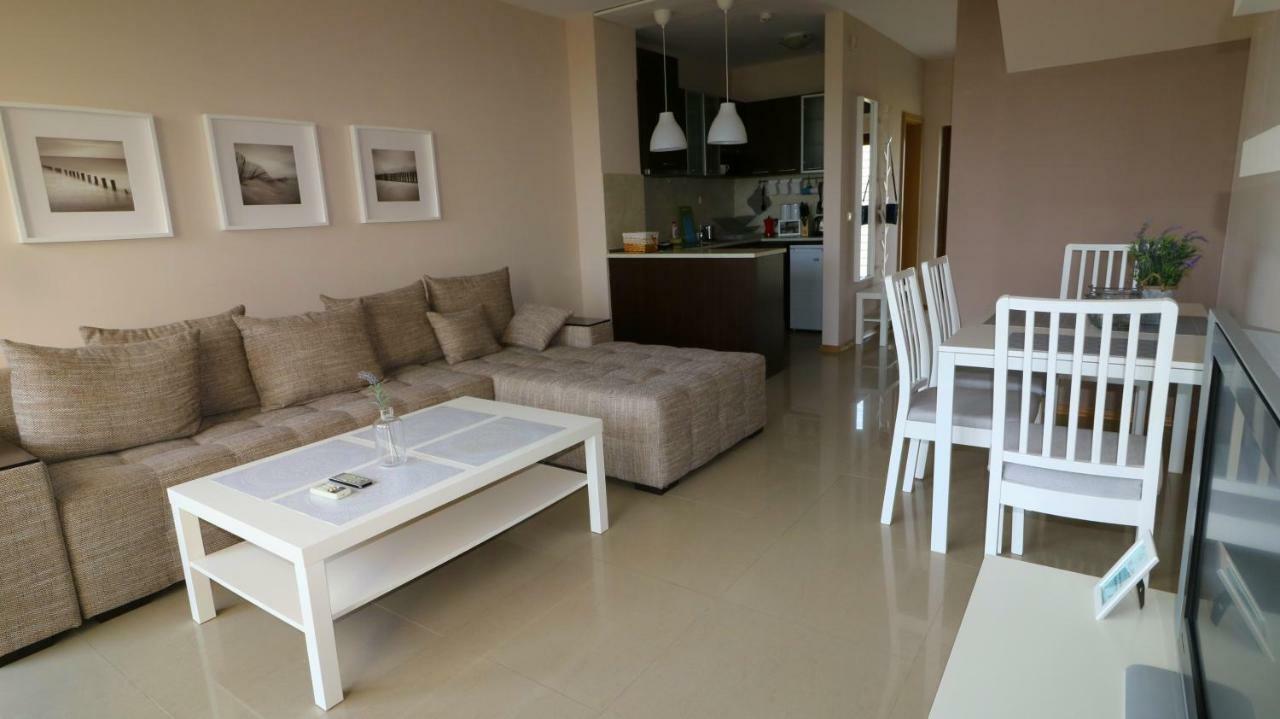 Lighthouse Golf Private Villa Lake View Balchik Extérieur photo