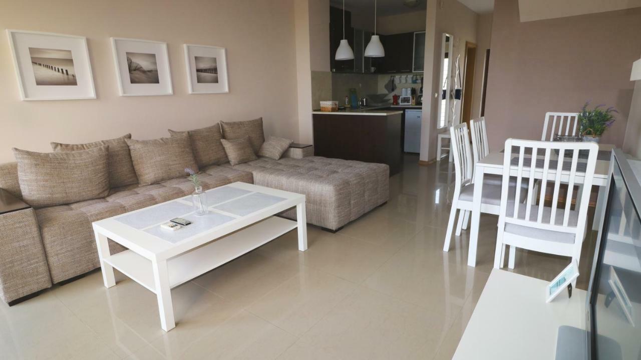 Lighthouse Golf Private Villa Lake View Balchik Extérieur photo